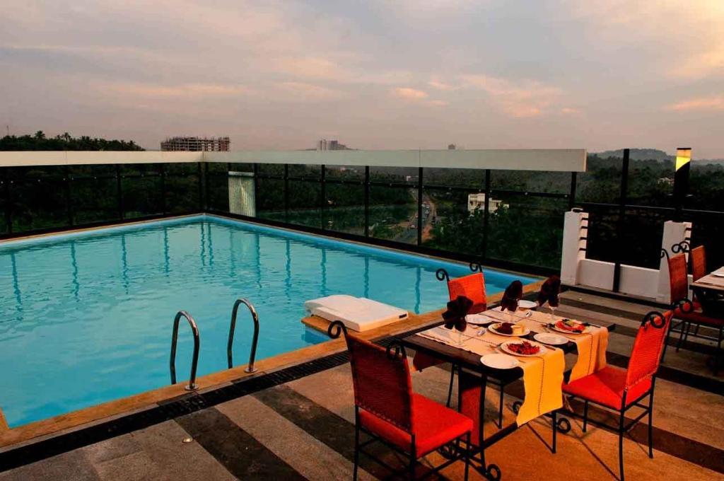 Copper Folia Hotel Calicut Exterior foto